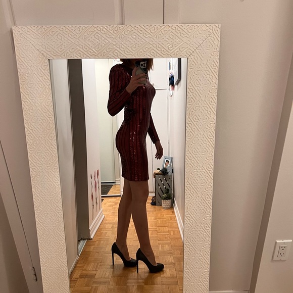 Beautiful sequin dress - Picture 4 of 9